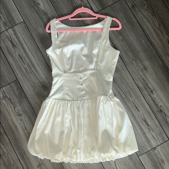 Abercrombie High-Neck Bubble Hem Mini Dress - Picture 2 of 4